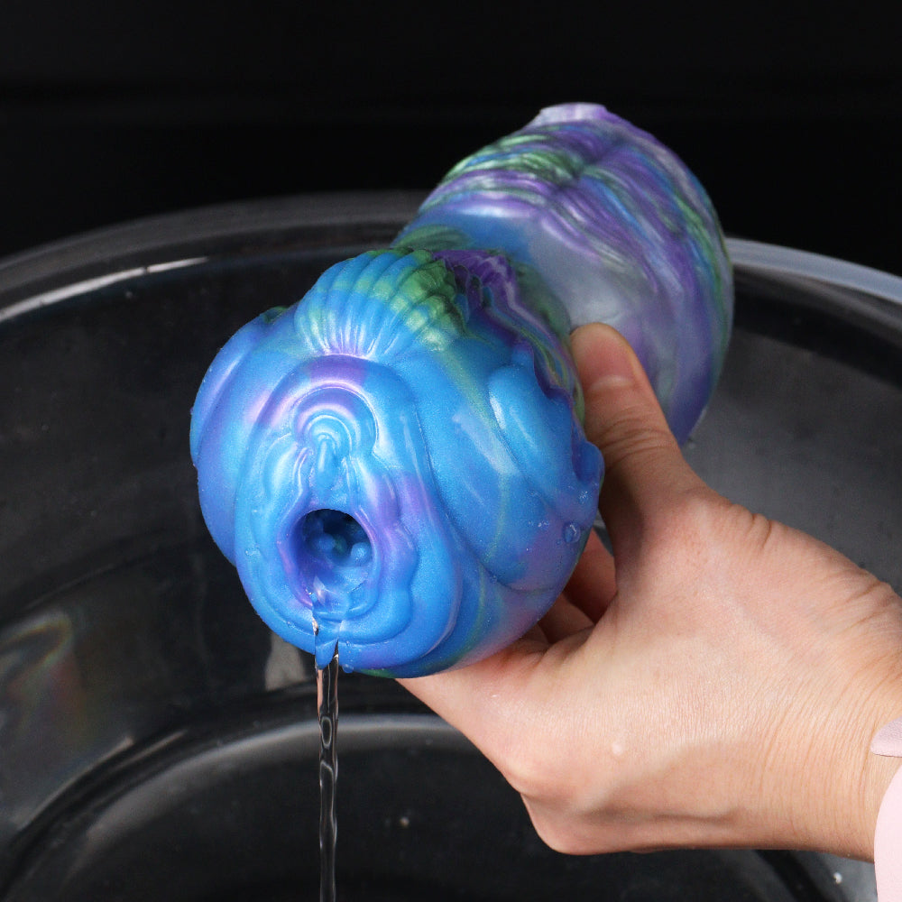 Ejaculating Alien Beast Pocket Pussy – Squirting Silicone Masturbator