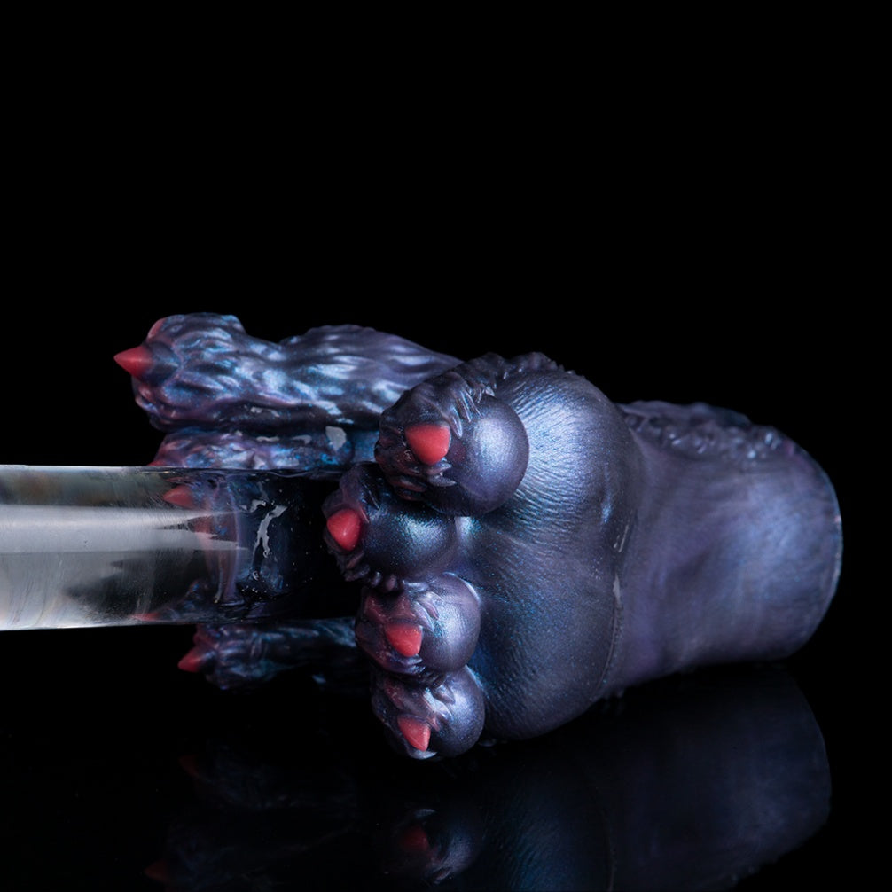 Dark Fantasy Beast Paw Silicone Pocket Pussy – Hidden Channel Claws for Men Blowjob Masturbation