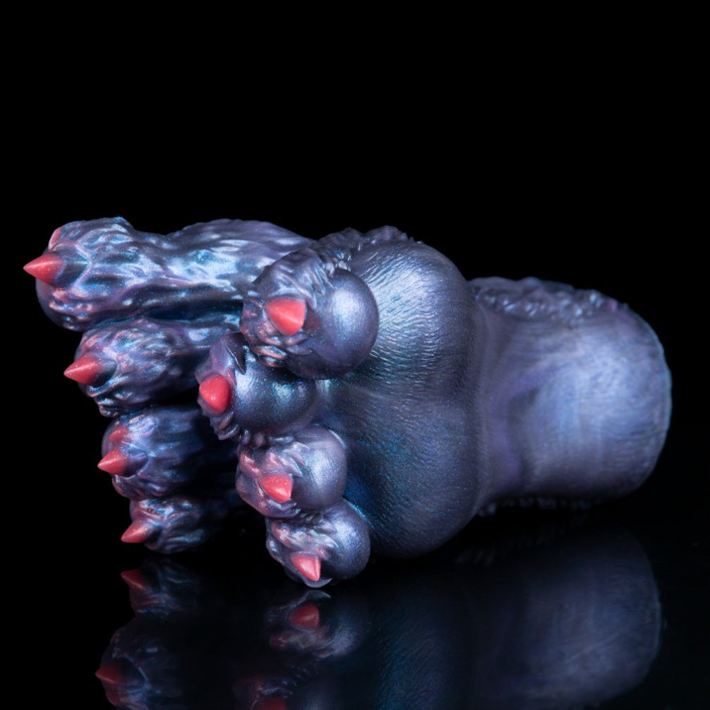 Dark Fantasy Beast Paw Silicone Pocket Pussy – Hidden Channel Claws for Men Blowjob Masturbation