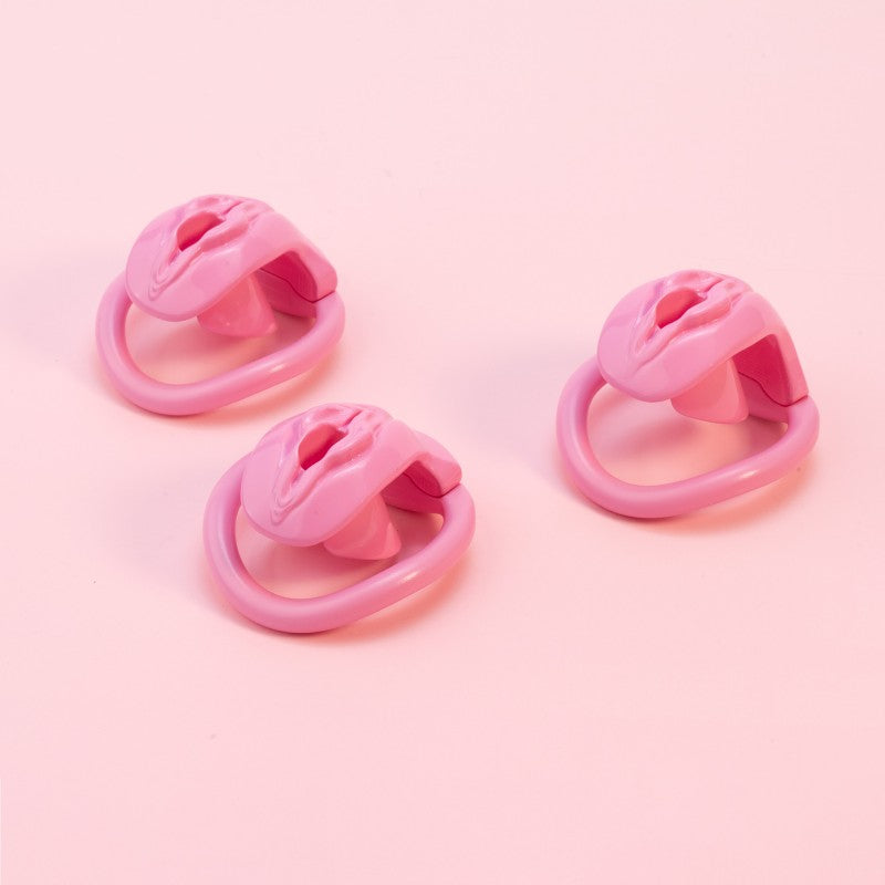 Realistic Vulva Shaped Chastity Cage Set – Pink & Black | Adjustable Flatness (-10 / -5 / 0) | 4 Progressive Ring Sizes