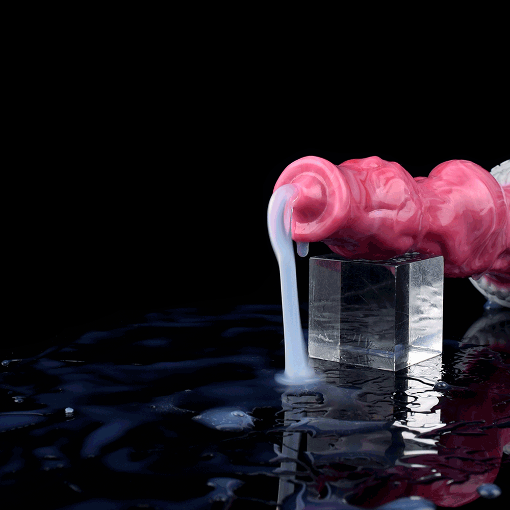 Knot-Style Squirting Dildo with Bulb Pump – Silicone Enema & Cleansing Toy