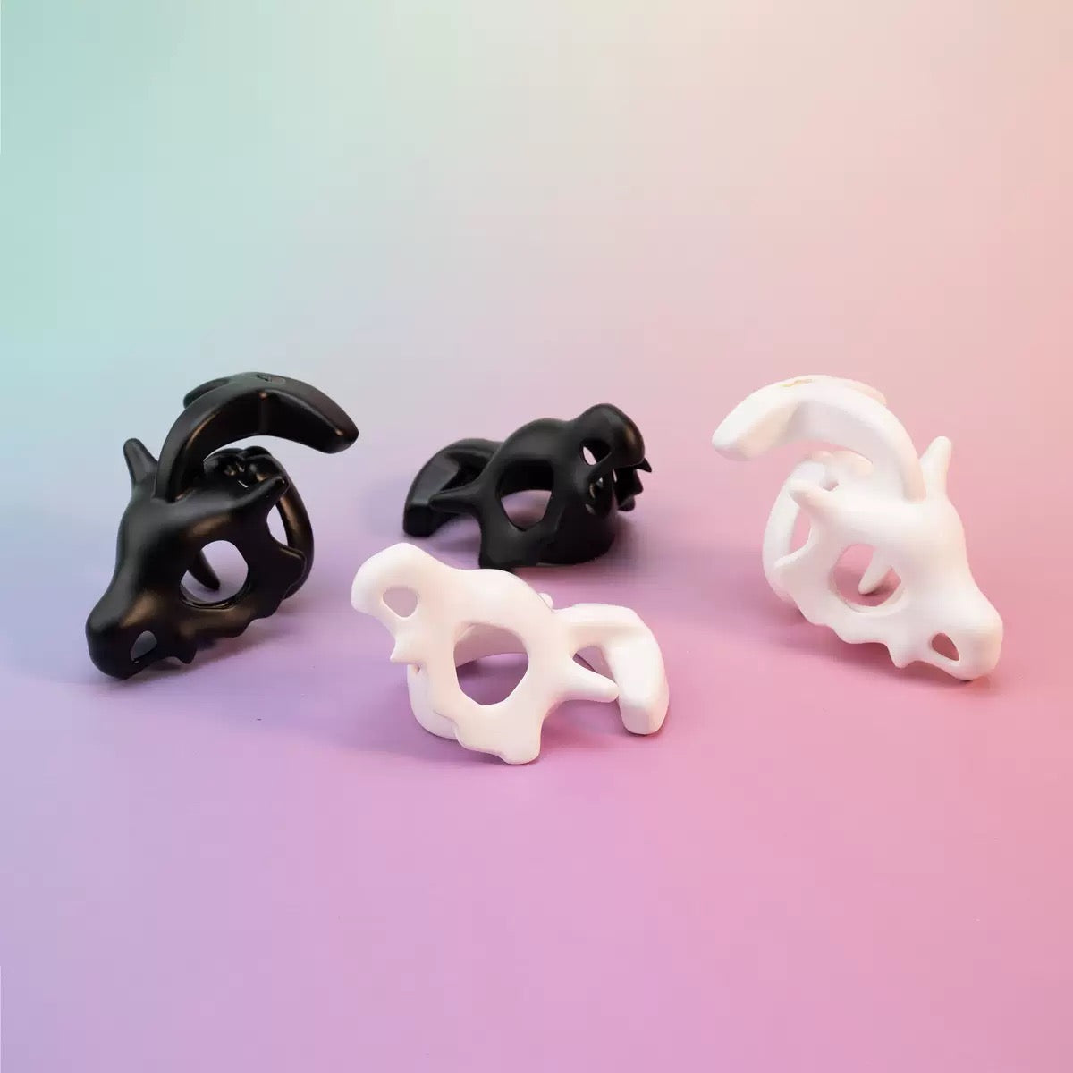 Dinosaur Fossil Skull Chastity Cage – Biomechanical Resin Design 🦴
